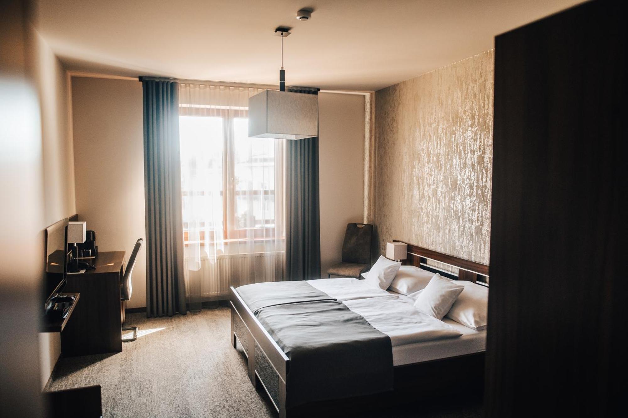 Hotel Elegance Sumperk Luaran gambar