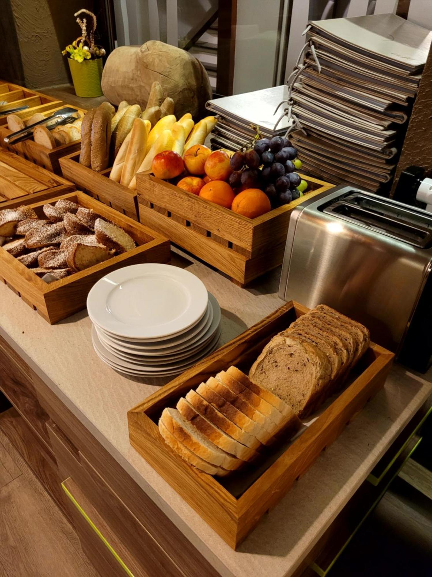 Hotel Elegance Sumperk Luaran gambar