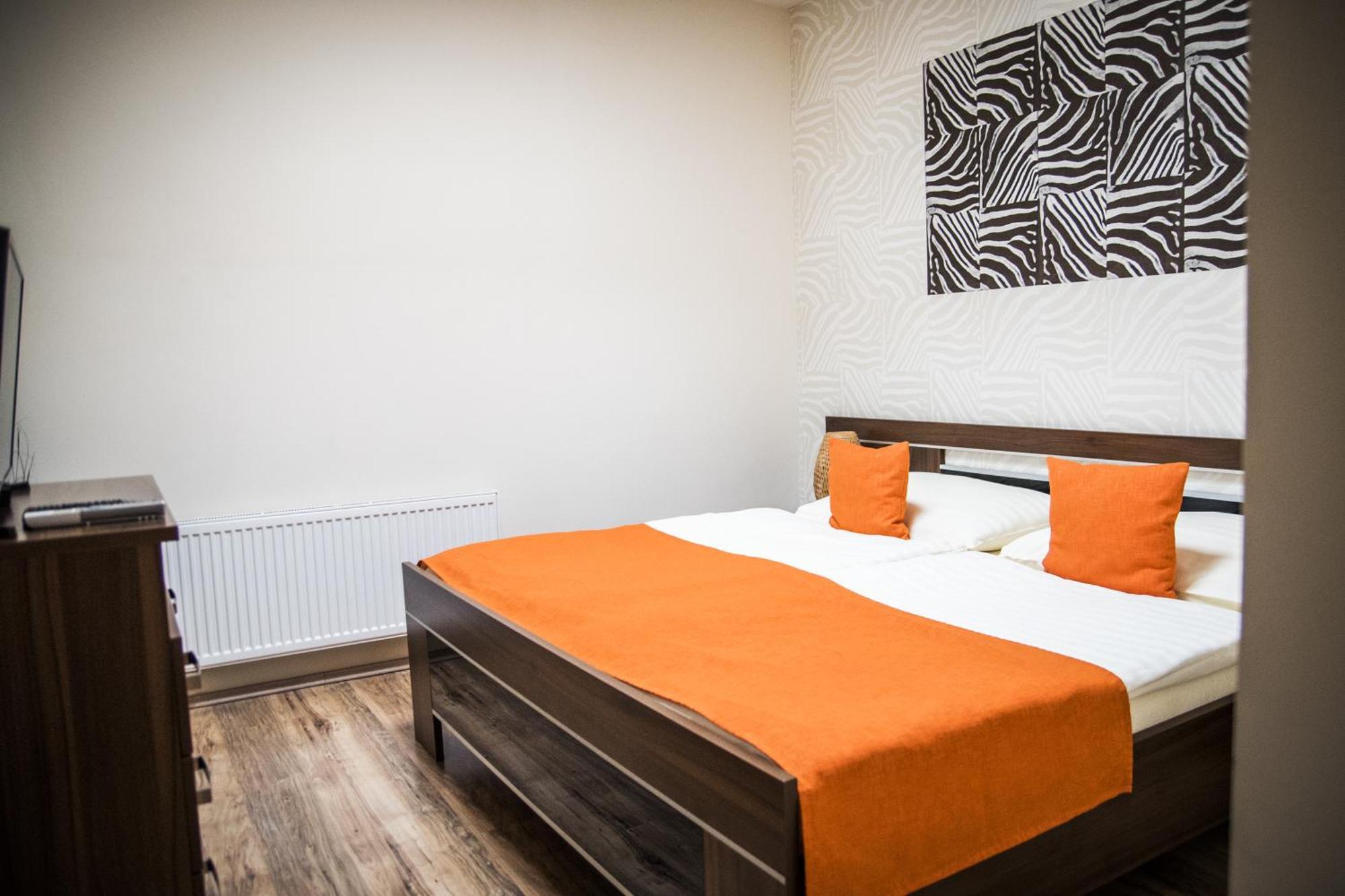 Hotel Elegance Sumperk Luaran gambar